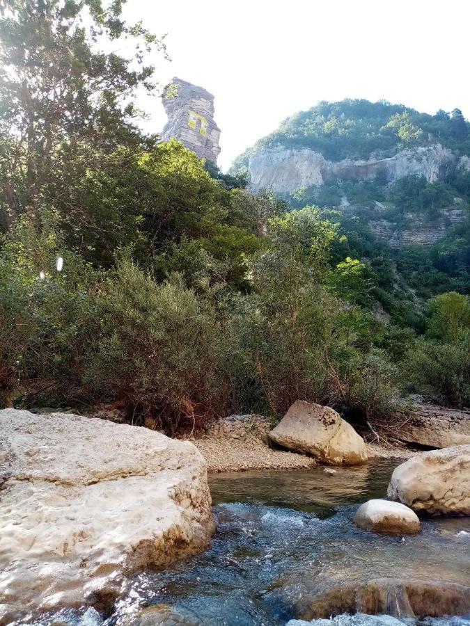 La Canopee Barret-sur-Meouge Buitenkant foto